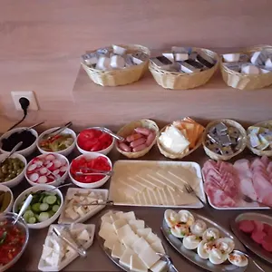 Ai Koenigshof Отель